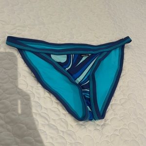 WAVE LIFE AQUA blue Reversible bikini bottom swirl blue navy stitching thin side